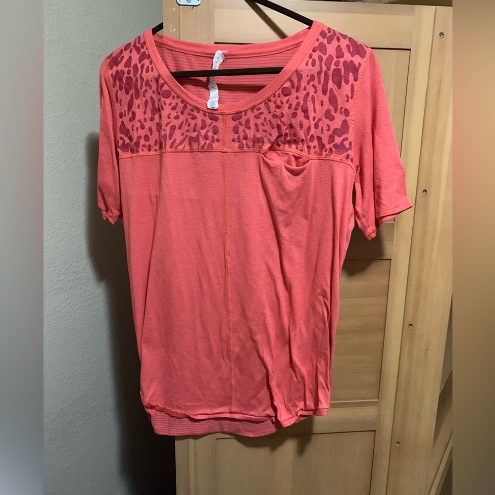 Lululemon Women’s T-shirt